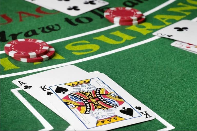 Klub VIP kamipoker dengan nuansa emas